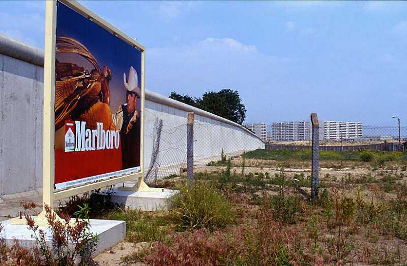 Berliner “Todesstreifen” (Mauer) 2. Oktober 1990